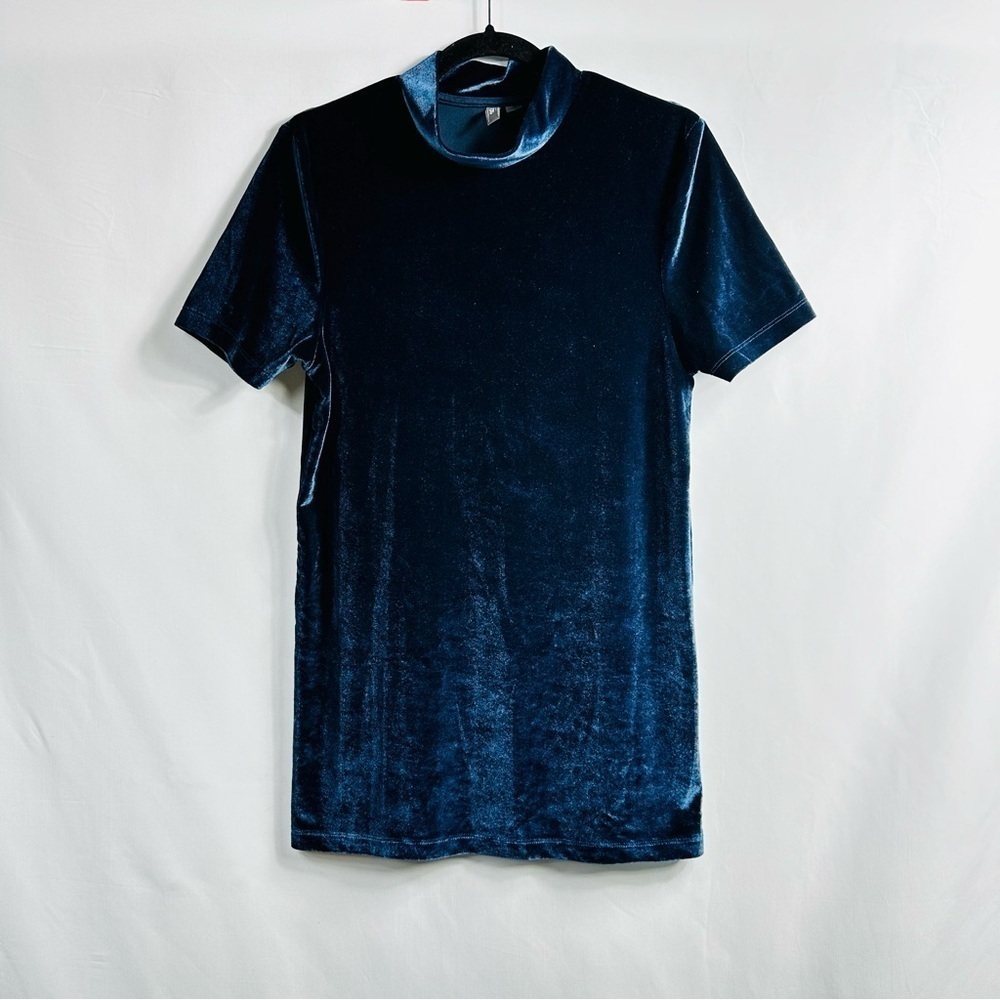 ASOS Women’s Sz Medium Long Blue Velvety Short Sleeve Mock Neck Blouse
